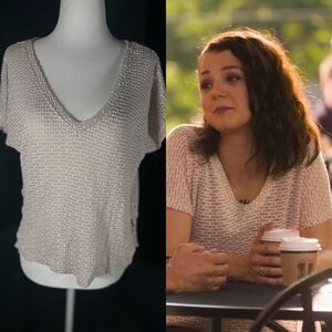 American Eagle • Lace Panel Short Sleeve V-Neck Top • ASO Carter Stevens